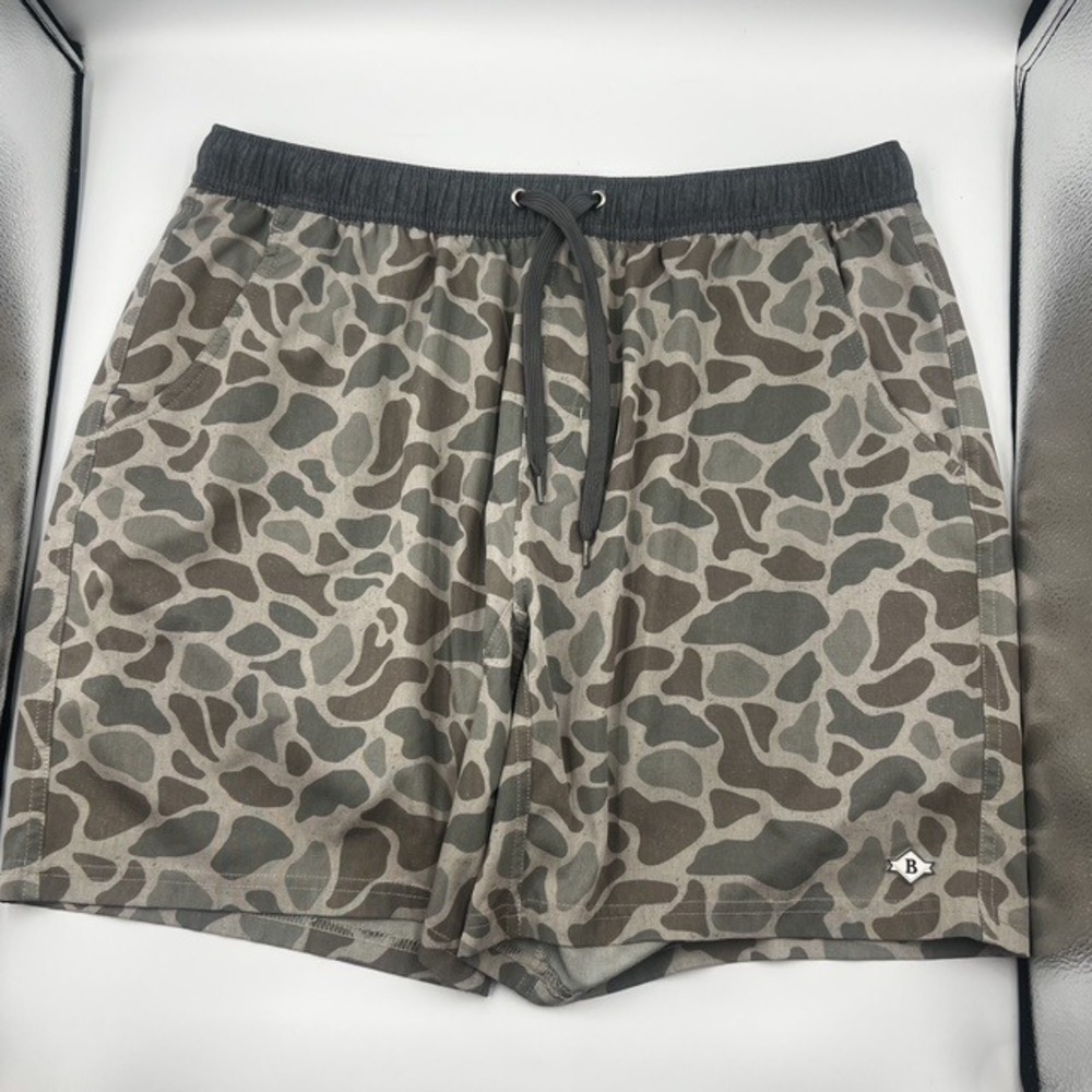 Burlebo Men's Large Green and Brown Duck Camo 6" Performance Lined Swim Shorts